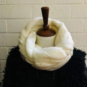 Infinity scarf